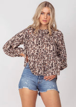 Load image into Gallery viewer, Summer Leopard Shoreline Blouse
